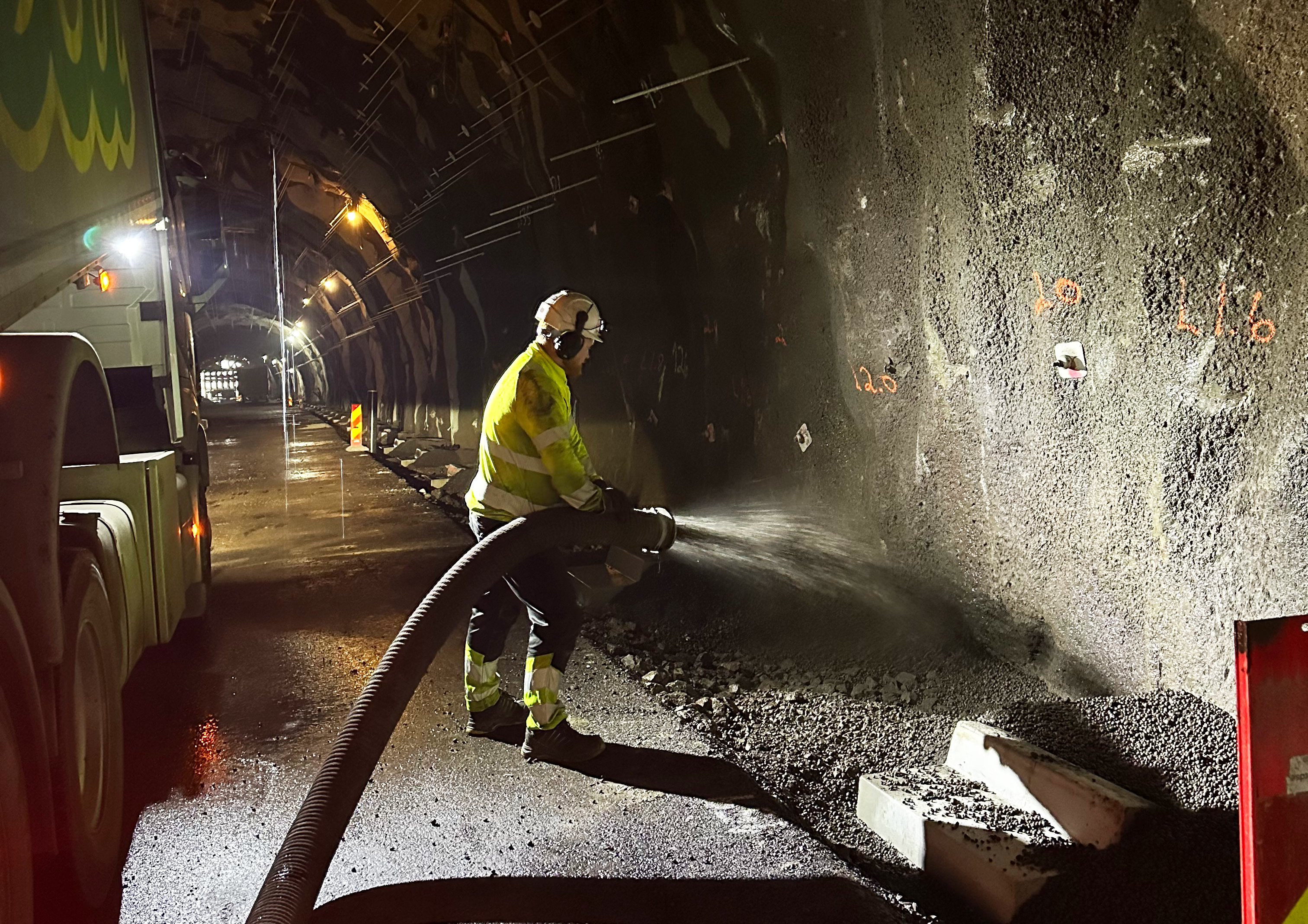 E16 Bjørum-Skaret: Effektiv blåsing av Leca