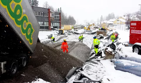 1 - Det har gått med mange tusen m3 Løs Leca på Kolsåsbanen. Bare på Gjettum stasjon gikk det med 7000 m3