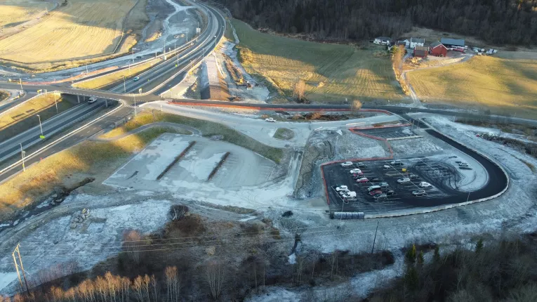 Leca lettklinker benyttes som fyllmasse ved Leistadkrysset (bildet) hvor det i 2002 gikk et større kvikkleireskred. (Foto: Acciona Constructions)