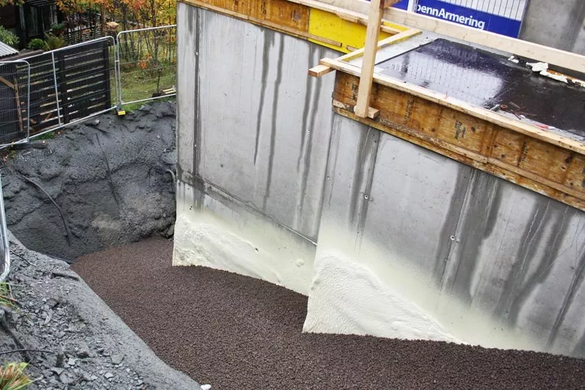 Når det er trangt om plassen er det greit å kunne benytte Leca Lettklinker til etterfylling etter sprengning.